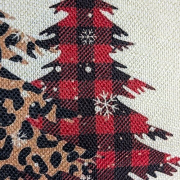 merry christmas three trees garden flag - Picture 3 of 6